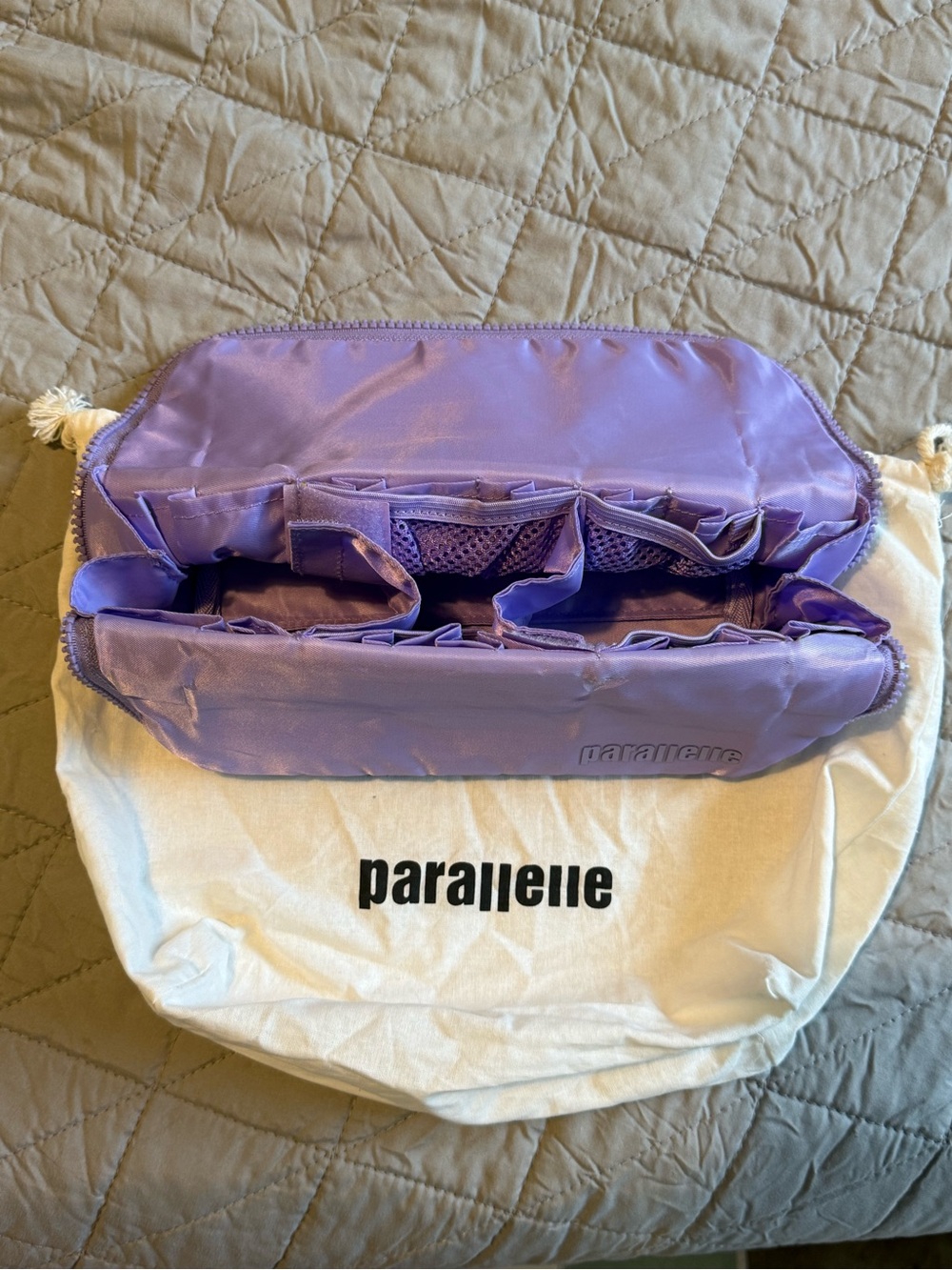Parallelle - Picture 2 of 3